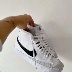 Nike Blazer Siyah Logo